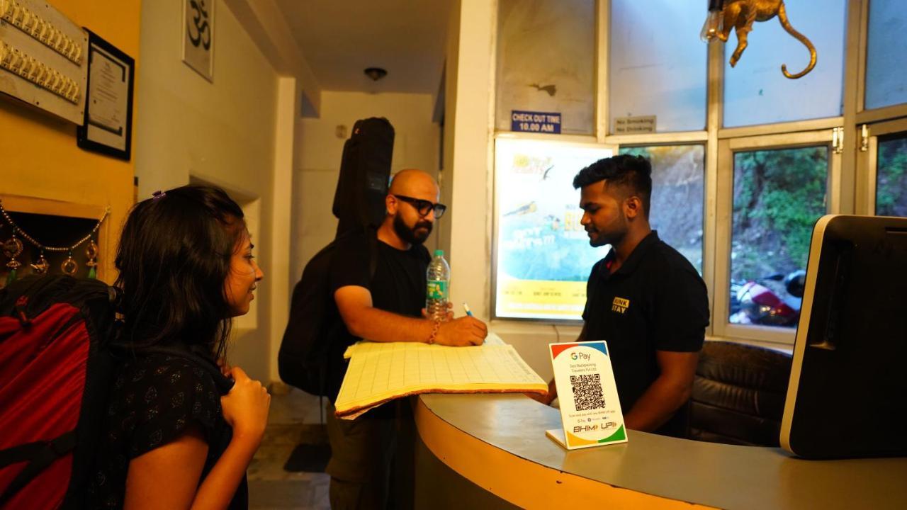 Bunkstay Coworking Hostel & Glamping Rishikesh Exterior photo