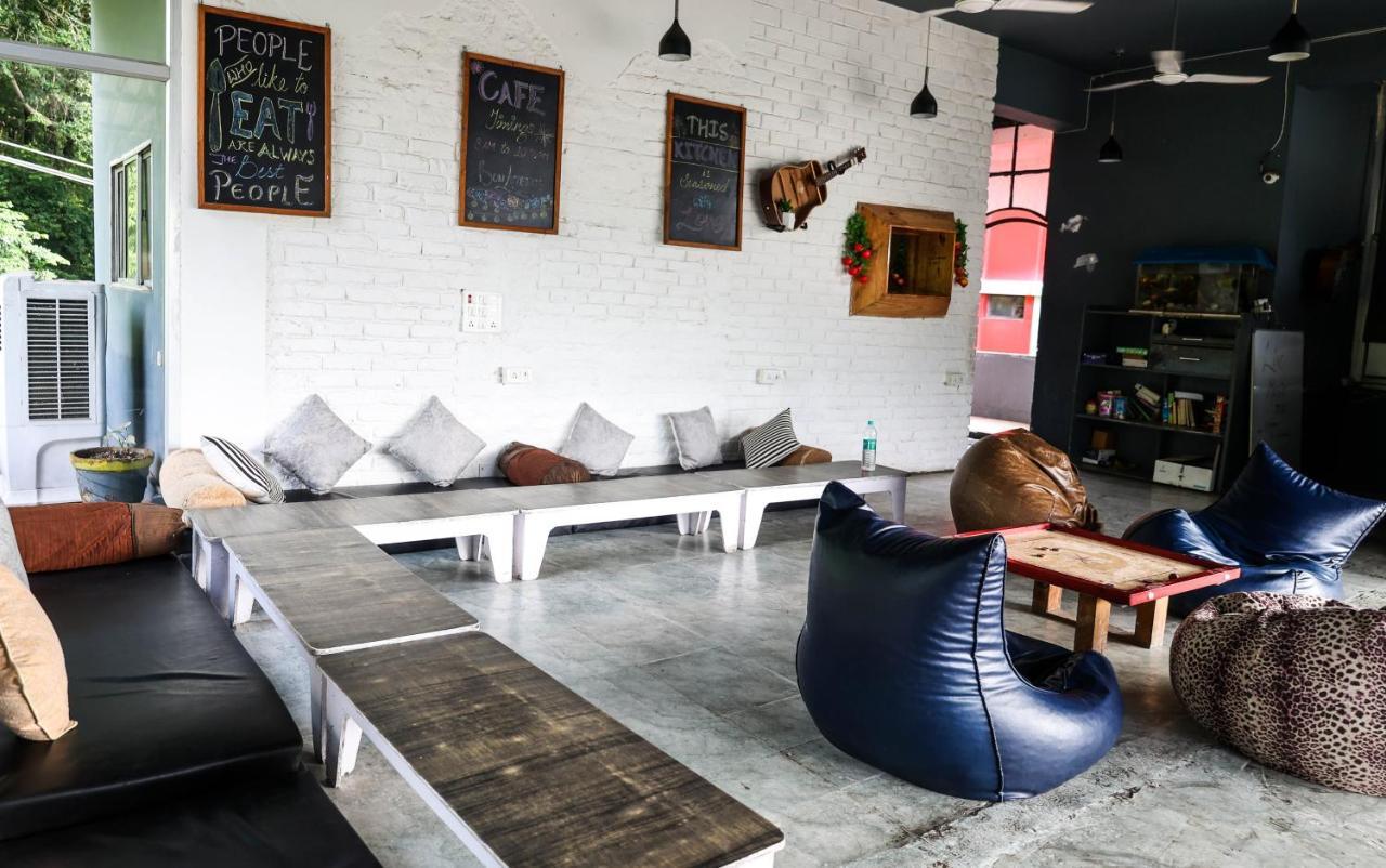 Bunkstay Coworking Hostel & Glamping Rishikesh Exterior photo