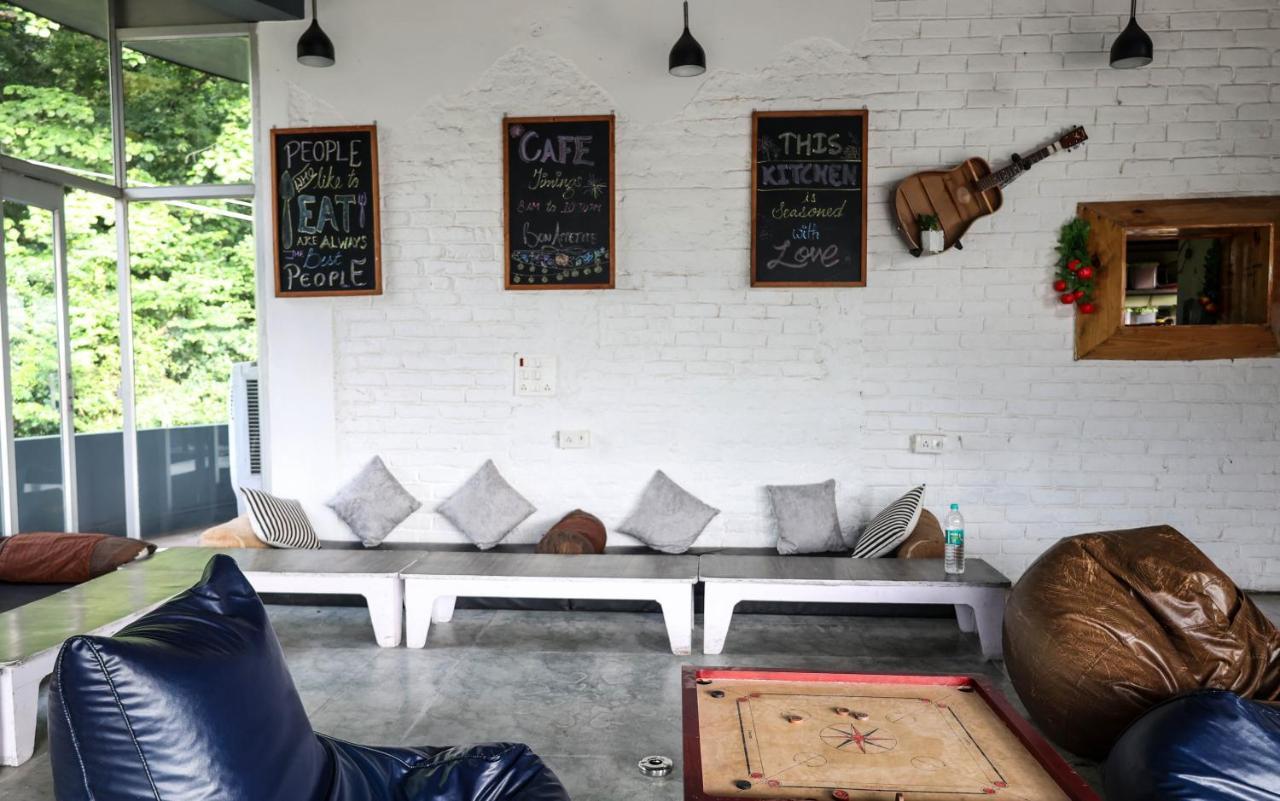 Bunkstay Coworking Hostel & Glamping Rishikesh Exterior photo