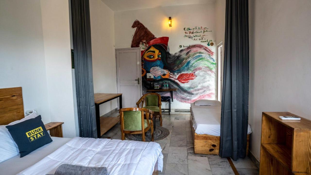 Bunkstay Coworking Hostel & Glamping Rishikesh Exterior photo