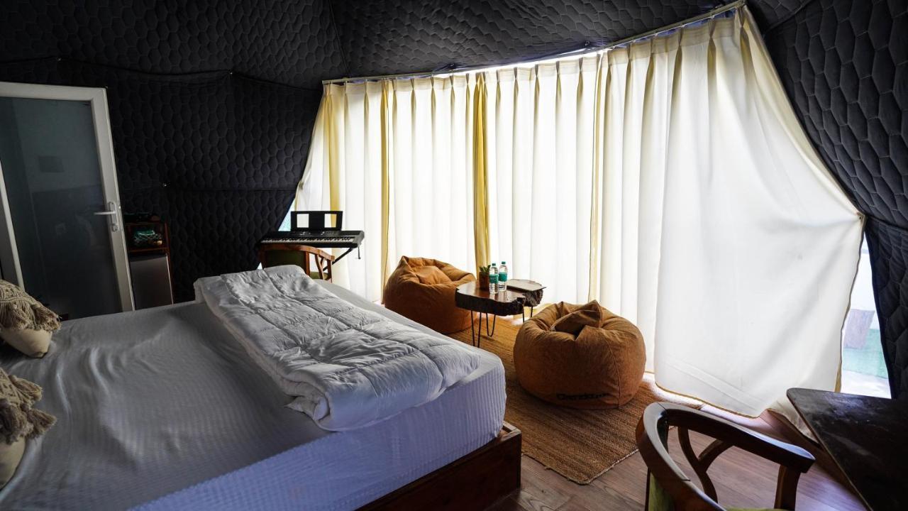 Bunkstay Coworking Hostel & Glamping Rishikesh Exterior photo