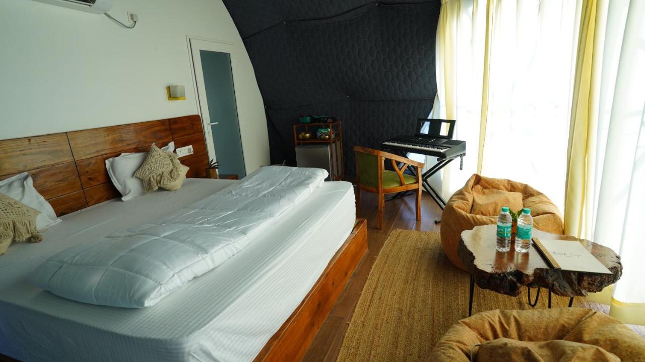 Bunkstay Coworking Hostel & Glamping Rishikesh Exterior photo