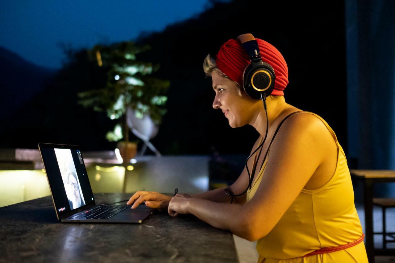 Bunkstay Coworking Hostel & Glamping Rishikesh Exterior photo